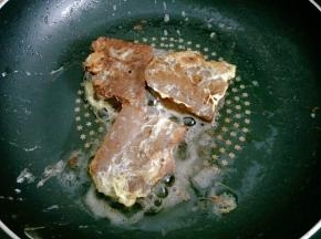 入锅煎一会即可