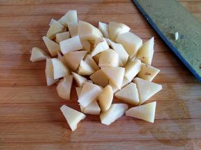 洗净去皮切块