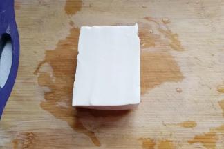 嫩豆腐一块，我只用了一半哈；