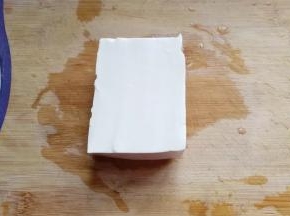 嫩豆腐一块，我只用了一半哈；