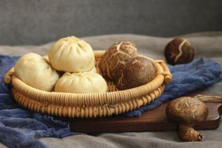 下次吃再蒸热就好。