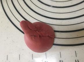 捏紧，向上团