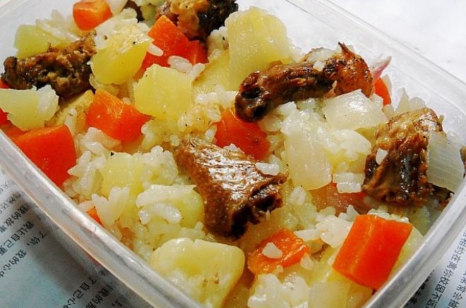 地三鲜腊乳鸽焖饭