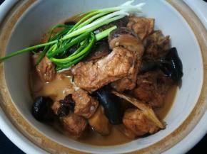 味道不错，汤汁味道特别浓郁，浓稠