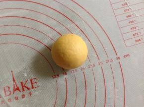 借助毛巾让表面出现类似橘子的纹理。