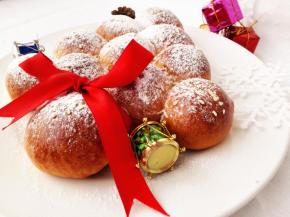 烤好后，晾凉，撒上糖粉装饰一下。