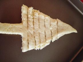 树冠用切刀切成小长条，如图