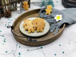 美美的开吃啦～宝贝吃的不亦乐乎，边吃边说吃掉你的小耳朵，再吃了你的全部(^_^)