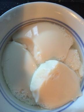 启动电饭煲的保温健，静止15分钟