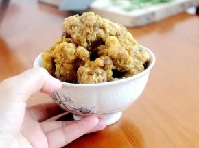 还有点烫嘴端一碗上桌马上就被夹光了，整个屋子都飘着菜籽香