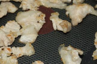 煎至二面金黄捞起备用