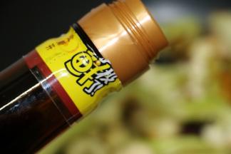 加入加油，转大火翻炒一分钟即可