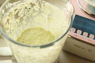 细腻爽滑，再加入适量蜂蜜调味。