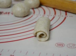 轻轻卷起