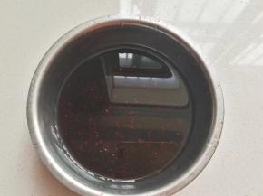 黑米先清洗几遍，然后浸泡两三个小时；（黑米比普通米难熟）