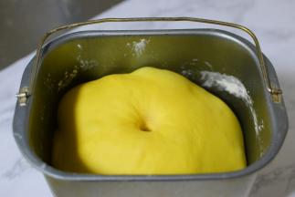 两个小时结束，面团发酵到原面团二倍大