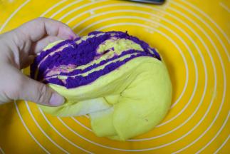 两边向底部收一下