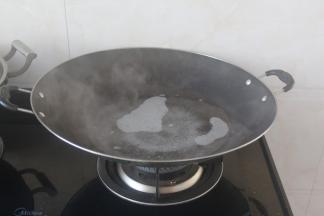 大蒜姜切沫，葱切花