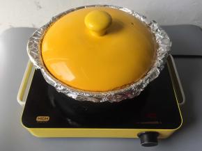 盖上盖子开小火继续烤15分钟左右关火