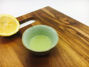 准备好15g左右的鲜柠檬汁。