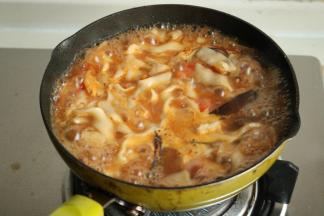 全部面片下入后再煮半分钟即可。