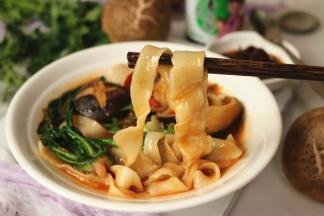 面条很劲道爽滑。