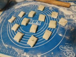 均匀的切成小块。
