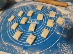 均匀的切成小块。