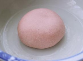 再来和成光滑的面团