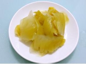 咸菜洗净沥干水份备用