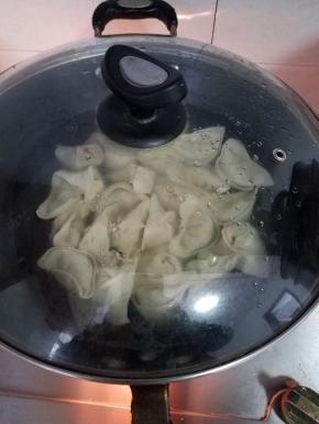 再次盖上盖子，等水再次沸腾。