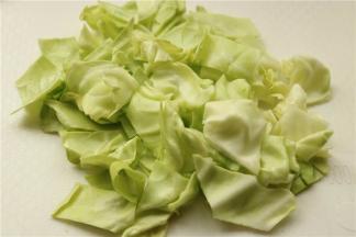 甘蓝切小片
