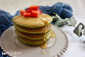 淋上枫糖、酸奶、巧克力酱等等都可以。