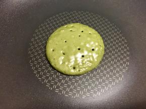 表面出现大气孔时，翻面。