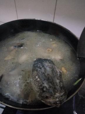 加入足量的水开始煮