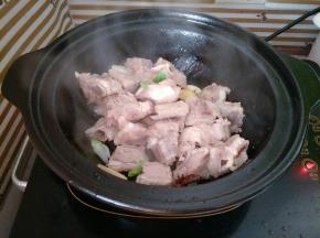 烹入料酒