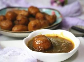 浓浓的咖喱酱汁