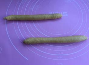 再搓长至20cm左右