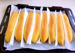 烤箱预热上下火180度，烤16--18分钟