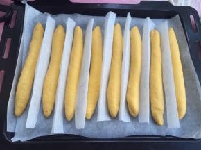 放入烤盘，发酵到1.5-2倍