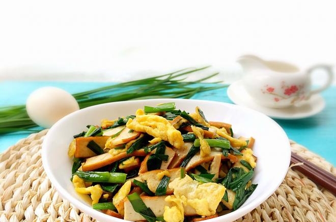 韭菜鸡蛋炒香干
