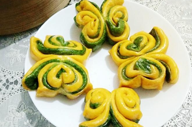 蔬菜汁蝴蝶花卷