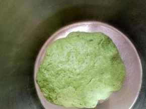 绿色的面团是不是很好看