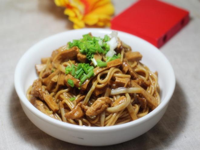 韭菜黄香干炒面