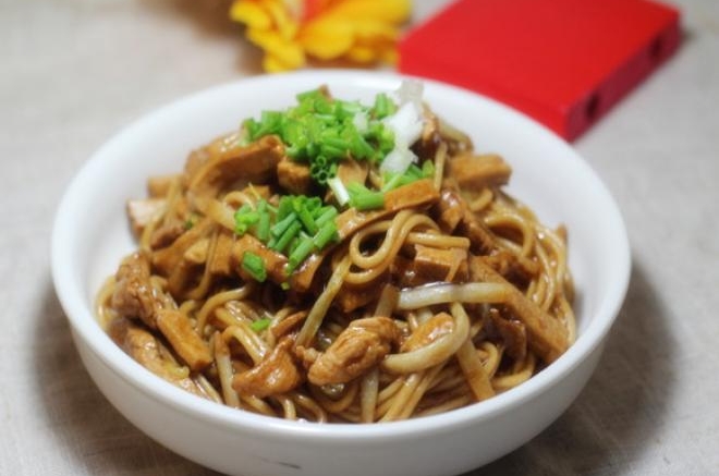 韭菜黄香干炒面