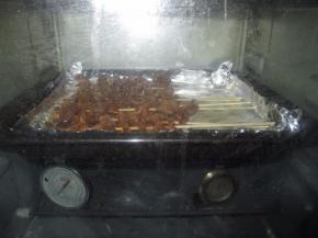 烤箱预热200度，烤五分钟左右取出