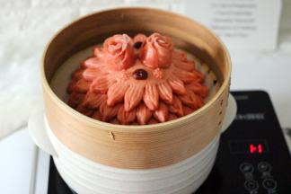 花样豆沙馒头出锅喽