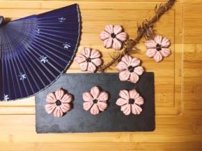 美美的桃花酥