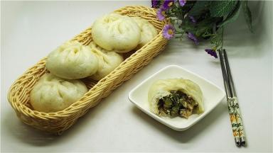 香香的素包子出锅喽。