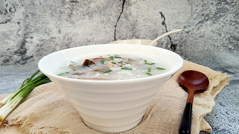 皮蛋肉丝粥